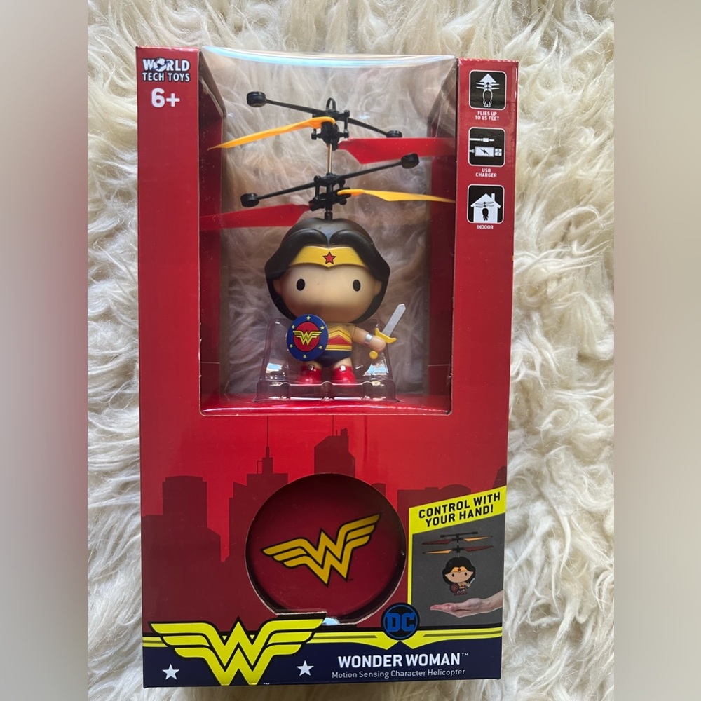 Wonder woman flying toy  brand new 💗